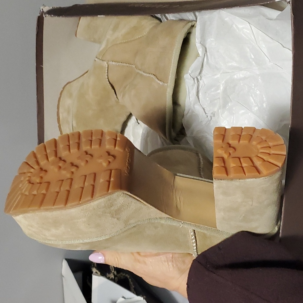 New $995 R13 boots - Picture 5 of 5